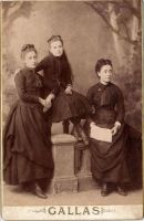 1888-Anne-Therese et Marguerite de Roquefeuil-Cahuzac