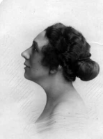 1924 - Jeanne Hay-Margirandiere, baronne de Roquefeuil et du Bousquet