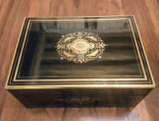 Necessaire de toilette du marquis Joseph de Roquefeuil et du Bousquet - vers 1870